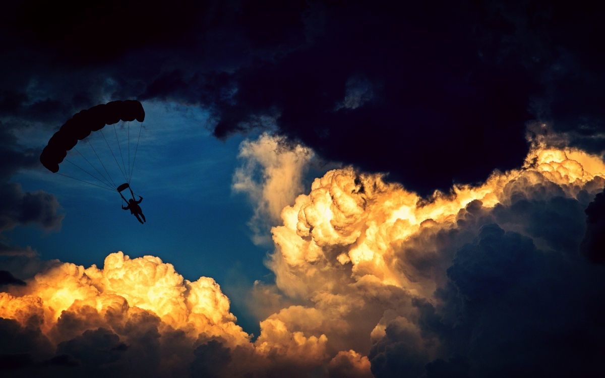 Parachute, parachutist, paraglider, sky